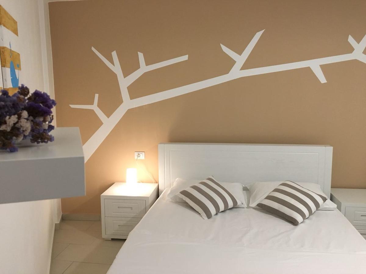 Aldi'S Guest House Vlore Exterior photo